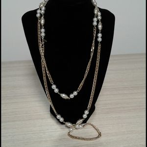 Pearl and gold tone Sarah Cov.